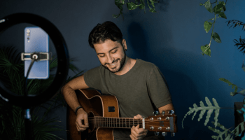 How to embed a Spotify playlist on a website